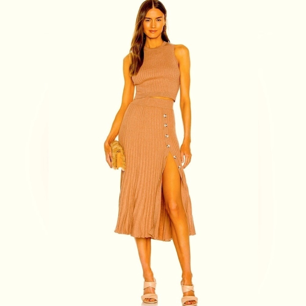 Bardot Revolve Ribbed Pleated Skit Camel Small